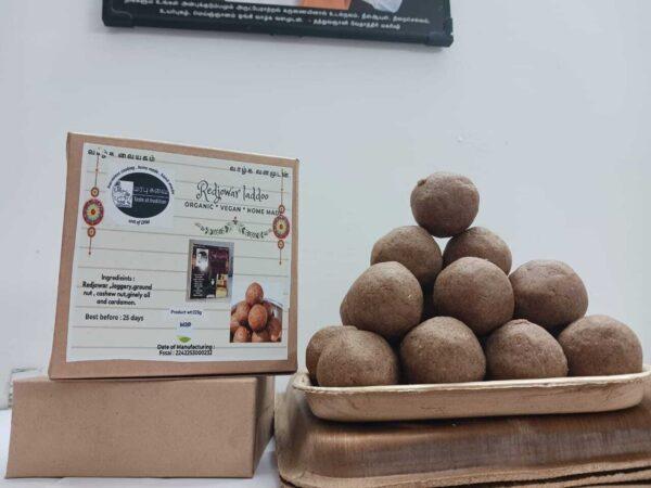 Red (Irungu cholam) millet laddoo